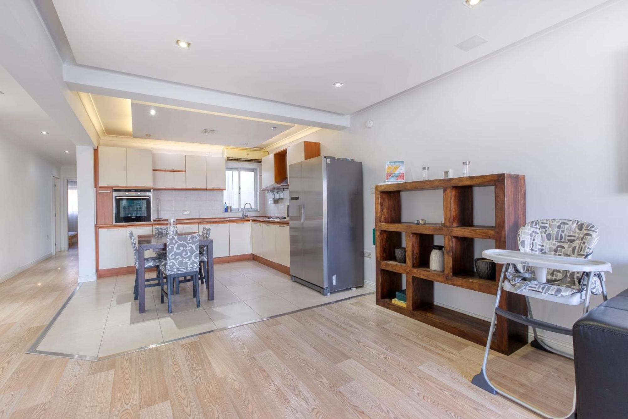 Seafront Apartment-Hosted By Sweetstay Pietà Екстериор снимка